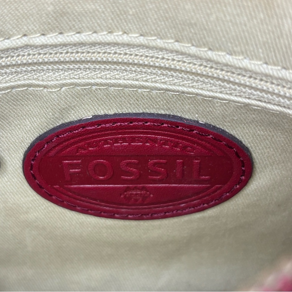 Fossil Red Leather Purse - Picture 15 of 16